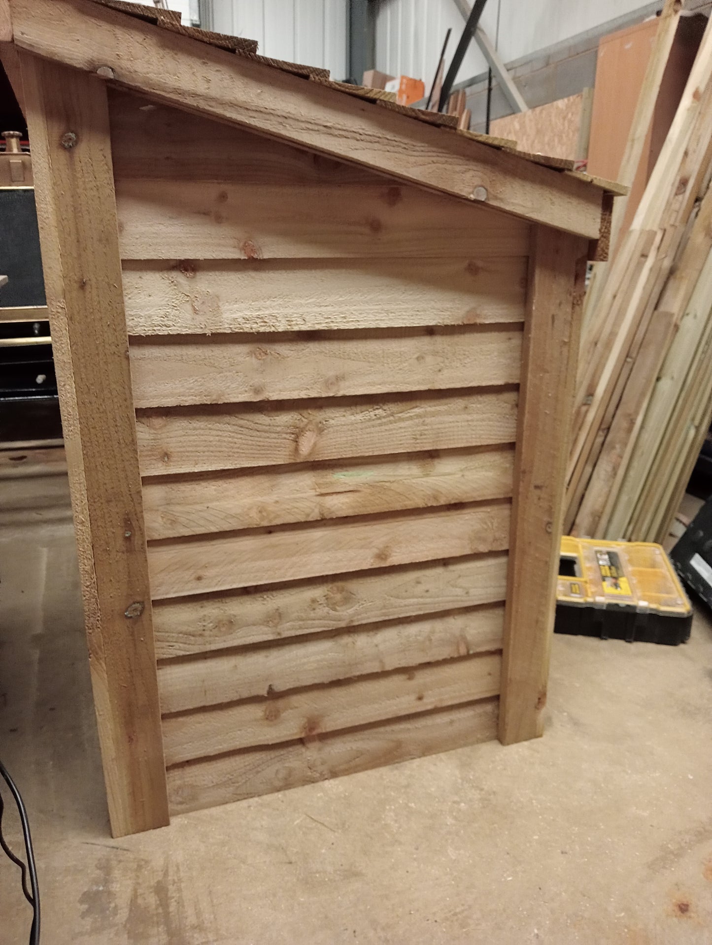 Super heavy duty Log store