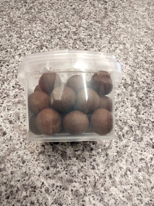 150g tub of chocolate balls