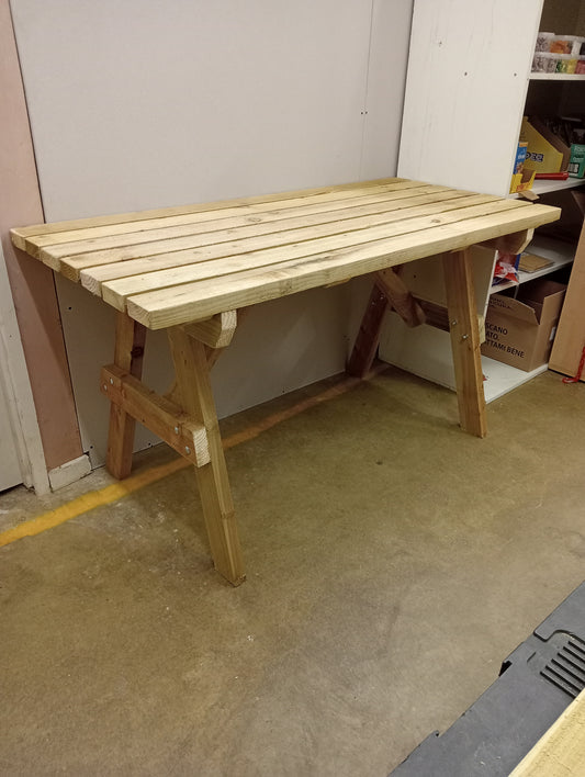 Heavy duty garden table