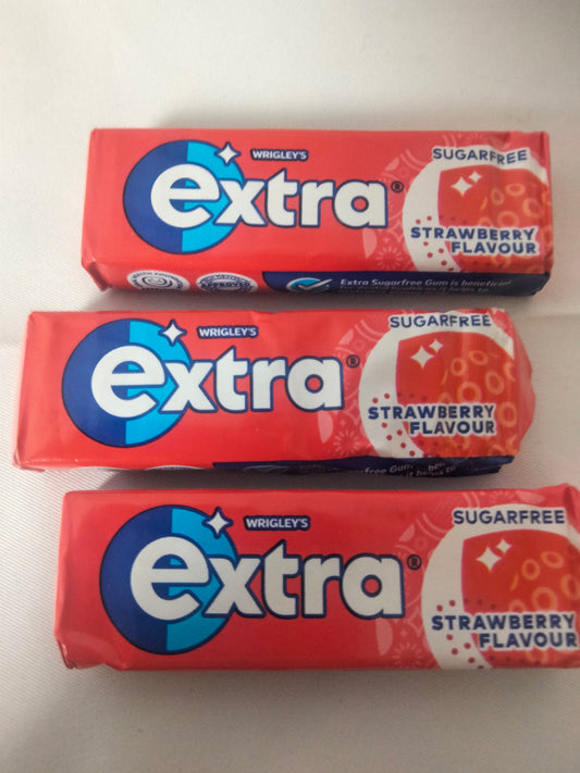 3 X strawberry flavour extra gum