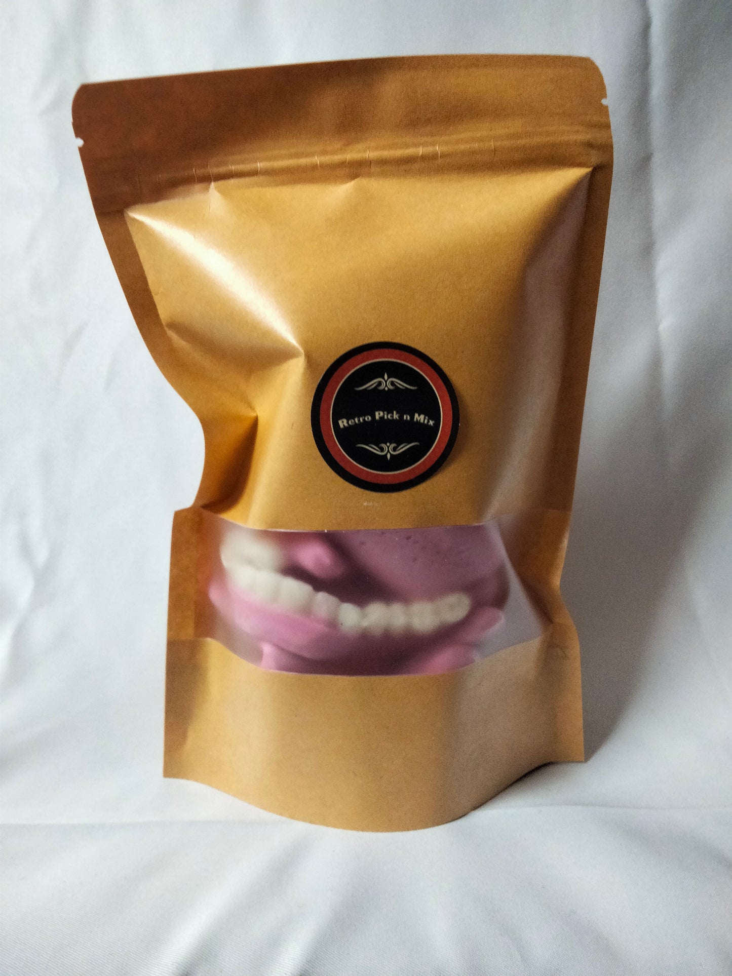 Giant dentures pouch 325g