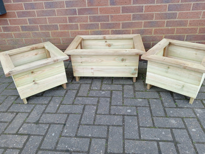 Planter tro 30cm tall