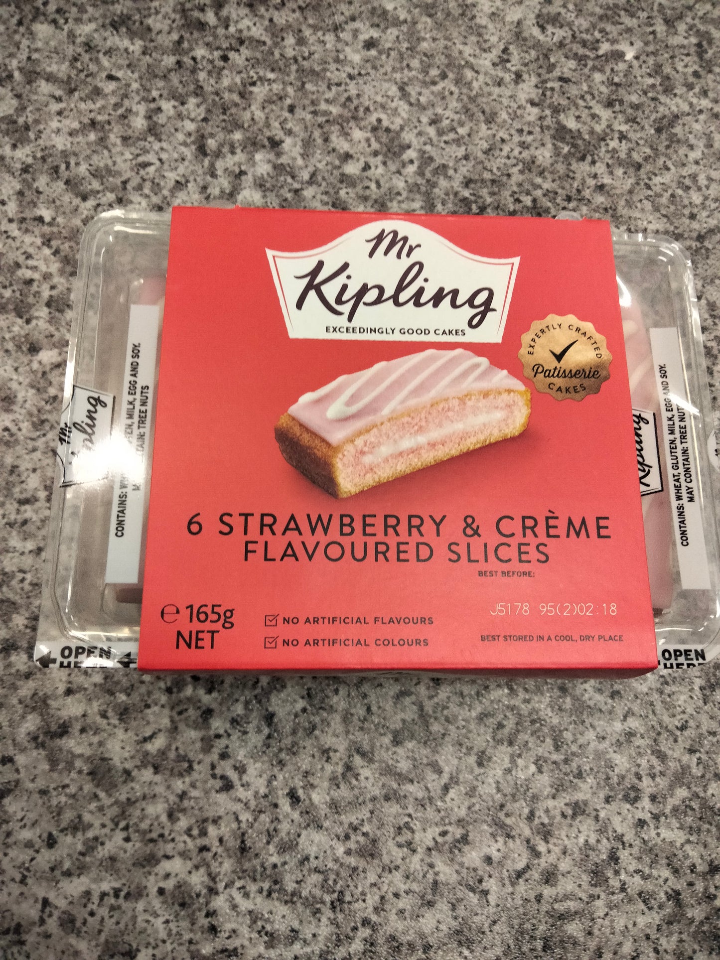 Mr Kipling strawberry slices 6pk