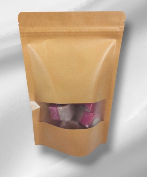 Strawberry cheesecake flavour fudge pouch 240g